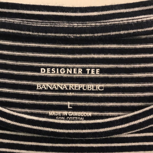 Banana Republic Tee - Picture 2 of 4